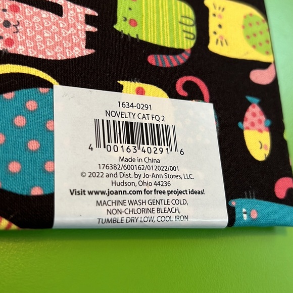 FAT QUARTER cat fabric happy sleepy faces fish cotton print kitty dots stripe - Picture 4 of 4